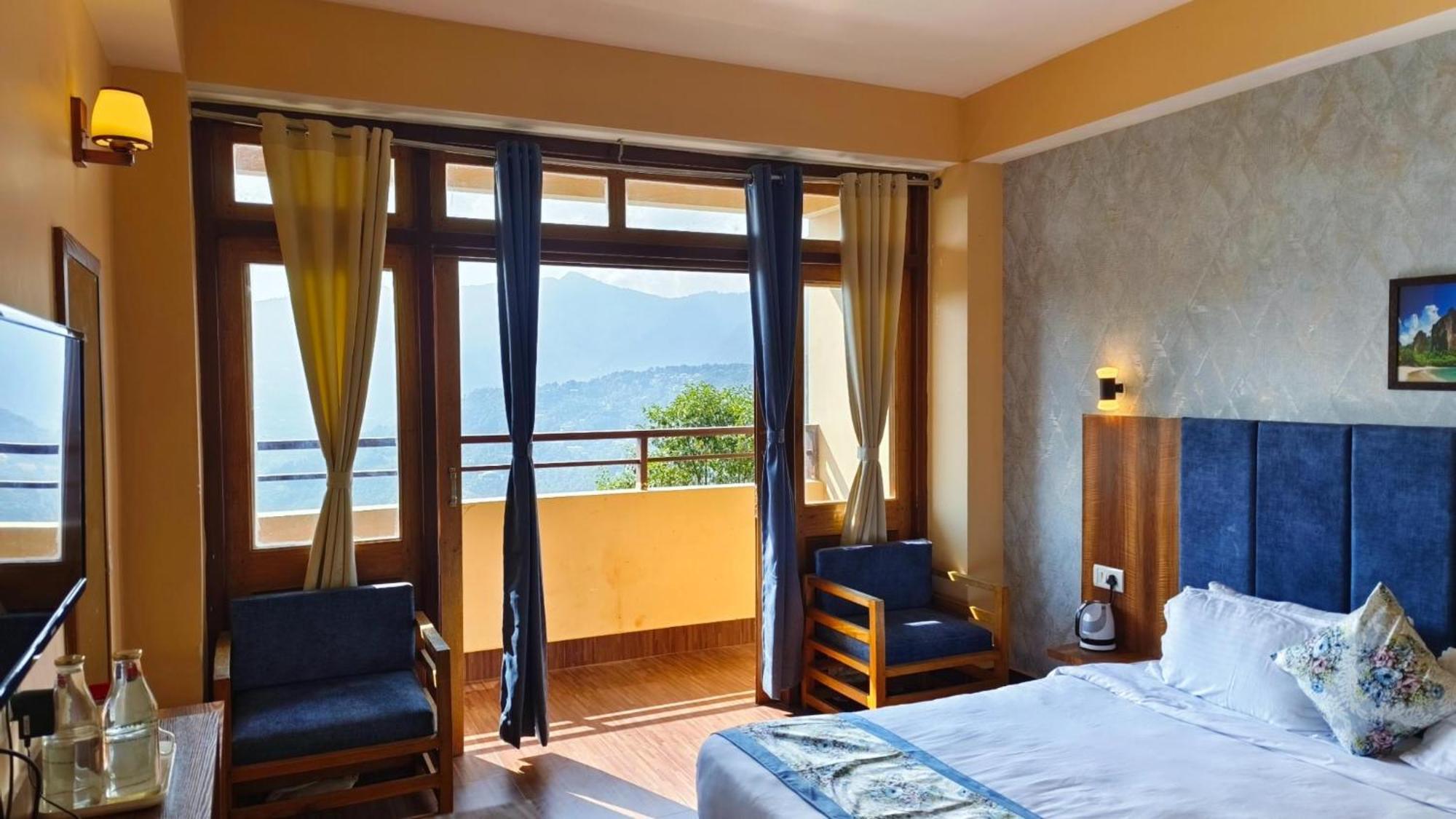Aurora Gangtok Hotel Exterior photo